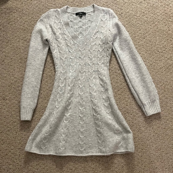 Dresses & Skirts - Lulu's Gray Cable Knit Sweater Dress